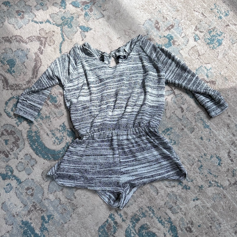 Urban Outfitters XS romper